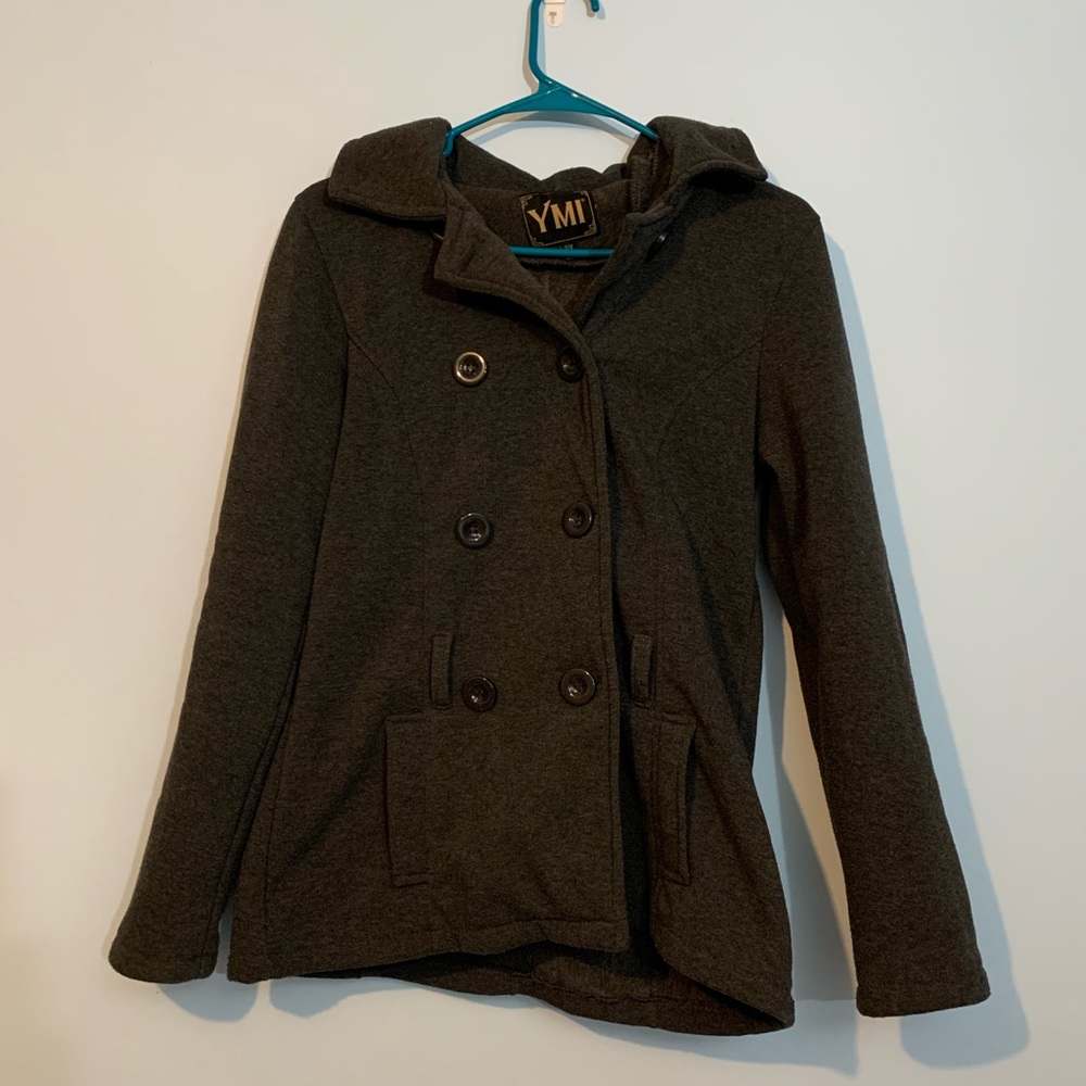 Peacoat, flash and no flash photos